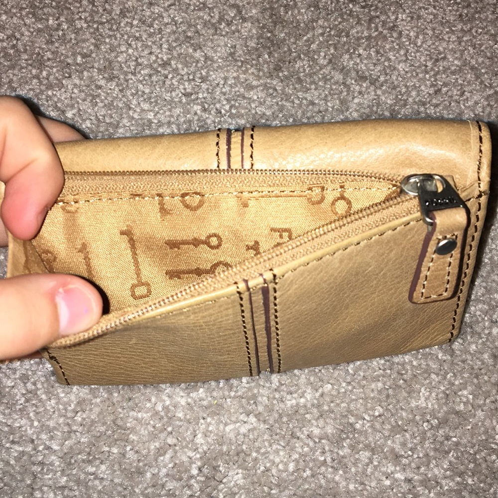 Fossil wallet✨ - Picture 2 of 7